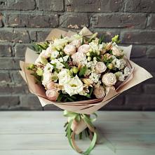 Букет цветов из:  Альстромерии, Розы и Хризантемы в Южно-Сахалинске