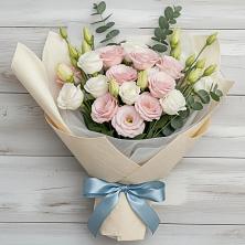 Букет цветов из:  Лизиантусы в Южно-Сахалинске