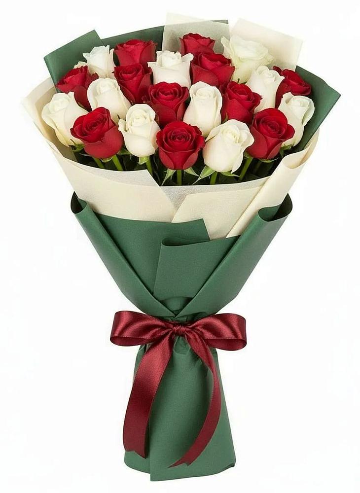 Букет Микс из красных и белых роз в Южно-Сахалинске