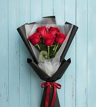 Букет цветов из:  Розы в Южно-Сахалинске