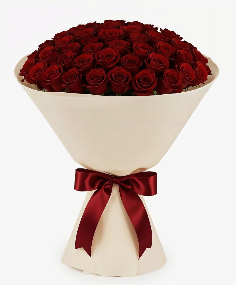 Букет 101 Бордовая роза Блэк Бакарра в Южно-Сахалинске